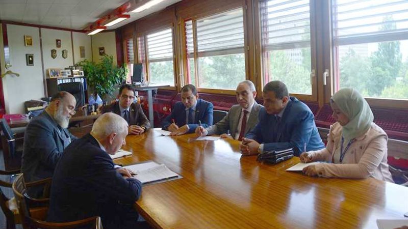 سعفان يبحث مع مدير