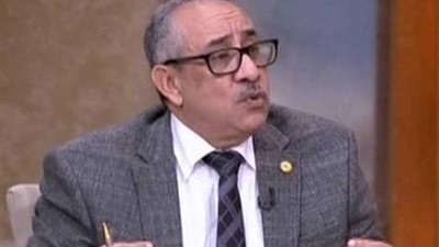 تخصيص 2 مليار جنيه لتابلت تطوير التعليم تثير أزمة في البرلمان