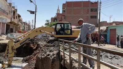تسريب بصرف أبو تيج.. ورئيس المدينة: جارٍ الإصلاح