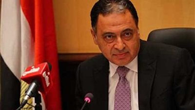 وزير الصحة يعترف بمشاكل وأزمات التأمين الصحي الحالي