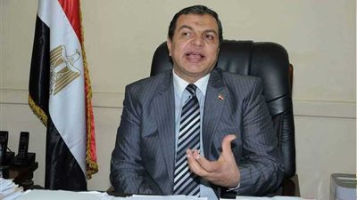 القوى العاملة:اجتماع مع رجال الأعمال لبحث صرف علاوة للقطاع الخاص