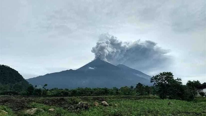 ثوران بركان فويجو