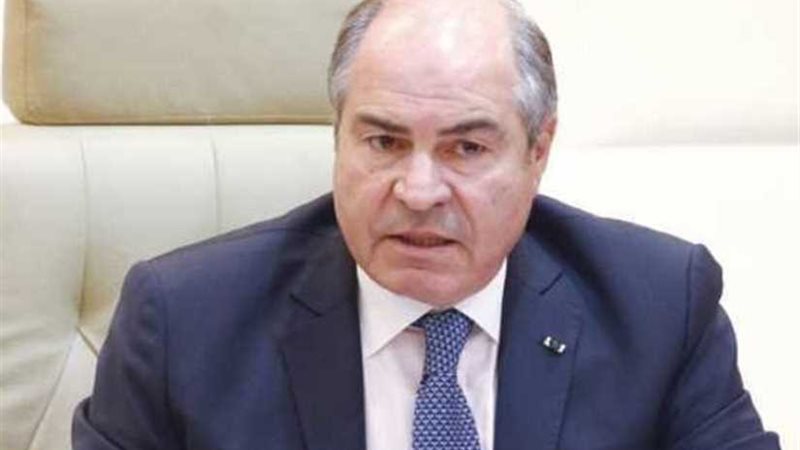 رويترز: استقالة رئيس