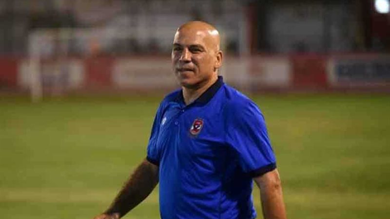 مدرب الأهلي يكشف
