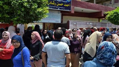 ارتياح بين طلاب الثانوية العامة بالدقهلية لسهولة 