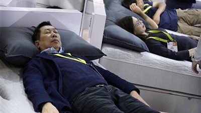 النوم في غرفة مضاءة يتسبب في إصابتك بهذا المرض