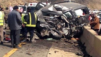 مصرع 3 أشخاص وإصابة 10 آخرين في حادثي تصادم بالبحيرة