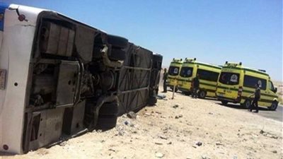 إصابة 15 شخصًا في حادث انقلاب أتوبيس بطريق (الضبعة - القاهرة) الإقليمي