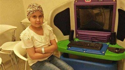 طفلة المنصورة تحارب السرطان: عاوزة أكون دكتورة زي أطباء مستشفى ٥٧٣٥٧