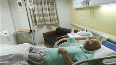 نقل يوسف والي وزير الزراعة في عهد مبارك إلى مستشفى الزراعيين