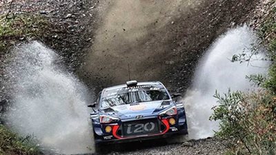 منافسة قوية بين سيباستيان أوجيه وتييري نوفيل في نهائي رالي إيطاليا