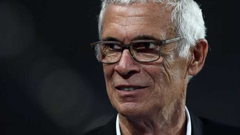 كوبر يعلن تشكيل مصر