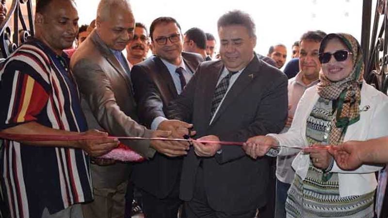 القاضي يفتتح معرض