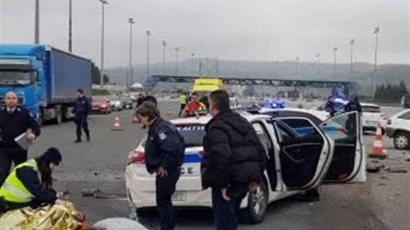 مصرع وإصابة 10 مهاجرين