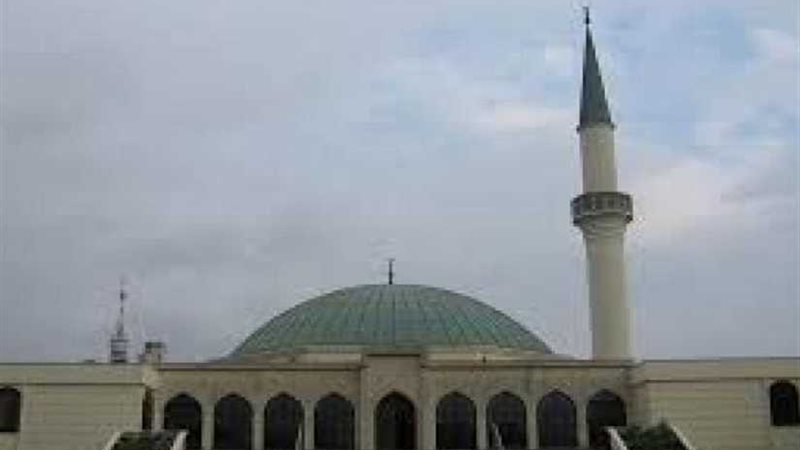 النمسا تطرد عشرات