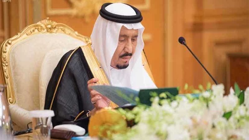 الملك سلمان يدعو