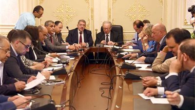 وزير المالية: الزيادة السكانية تهدد الاقتصاد الوطن