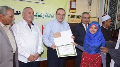 تكريم 67 من حفظة القرآن الكريم بمسجد السيدة حورية ببنى سويف