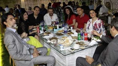 صور .. رموز الفن والسياسة في حفل سحور إسلام الغزولي