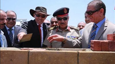 وضع حجر أساس مصنع الرمال السوداء بكفر الشيخ