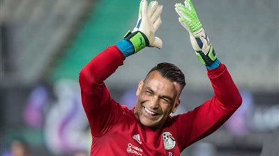 لماذا يضع الفيفا كابتن منتخب مصر تحت المجهر؟