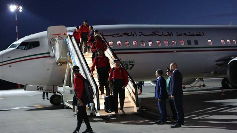 لحظة وصول المنتخب