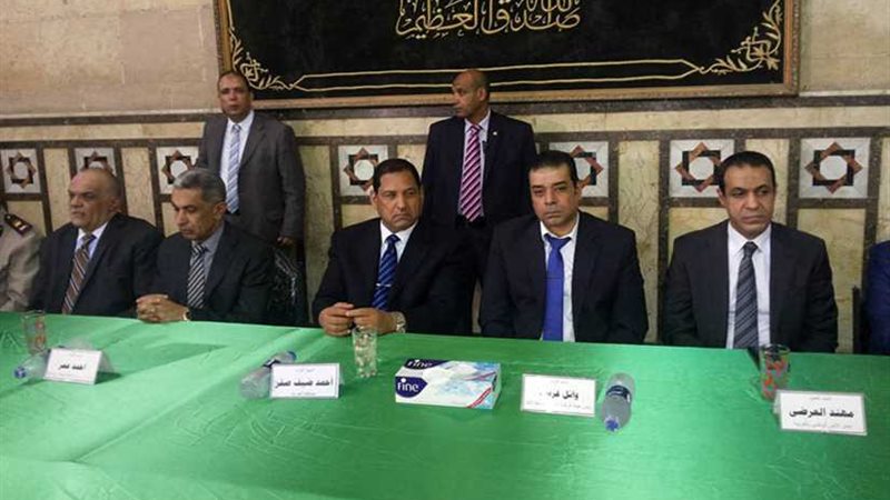 محافظ الغربية يشهد