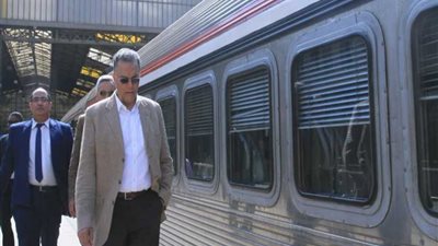 وزير النقل يتابع انتظام العمل بخطوط السكك الحديدية ومترو الأنفاق والموانئ البحرية والملاحة النهرية‎