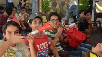 أهالي البحيرة يتوافدون على الحدائق العامة والمتنزهات للاحتفال بعيد الفطر المبارك