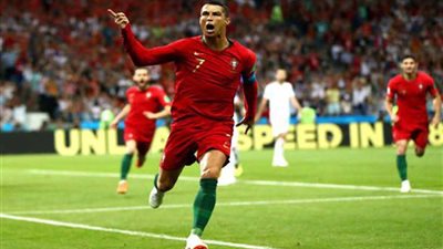 رونالدو يسجل الهدف الثاني أمام إسبانيا