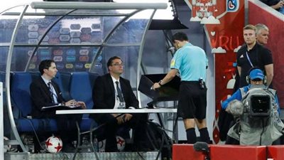 أول حالة احتكام لتقنية الفيديو بالمونديال تحتسب ركلة جزاء لفرنسا