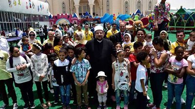 احتفالية تكريم لأسر الشهداء من القوات المسلحة والشرطة لليوم الثاني على التوالي‎