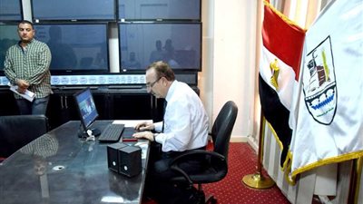 محافظ بني سويف لرئيس الوزراء : انتظام العمل في جميع محطات الوقود