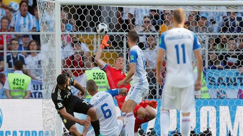 أيسلندا يحرج الأرجنتين