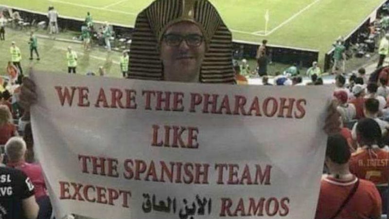 شاهد.. مُشجع مصري