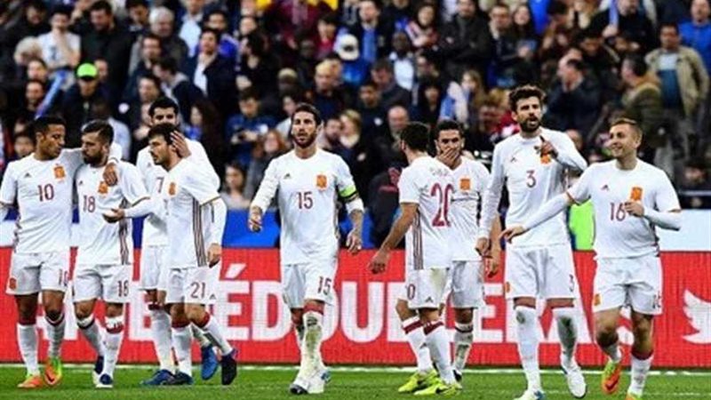 لعنة  الأبيض تطارد