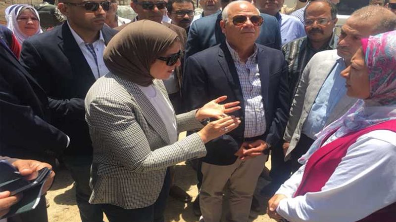 وزيرة الصحة تلتقي