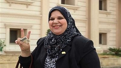 مايسة عطوة تطالب بإلغاء توقيع موظفين حكوميين على استمارات صرف المعاشات