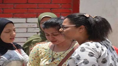 طلاب البحيرة يشتكون من صعوبة الفيزياء