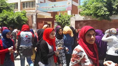 نرصد سهولة التاريخ وصعوبة الفيزياء لطلاب الثانوية بالقليوبية