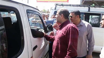 النجار يتفقد مواقف أسيوط للتأكد من تطبيق التعريفة.. صور