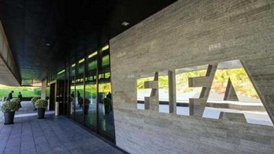 الاتحاد الدولي يعلن حكام مباريات الجمعة في مونديال روسيا