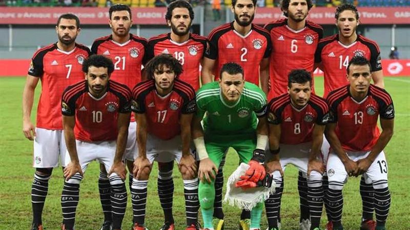 المنتخب الوطني يرتدى