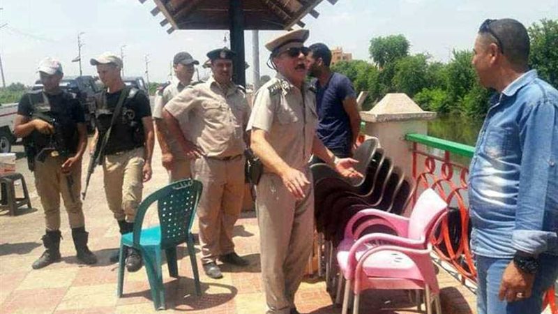 غلق 12 غرزة ومقهى