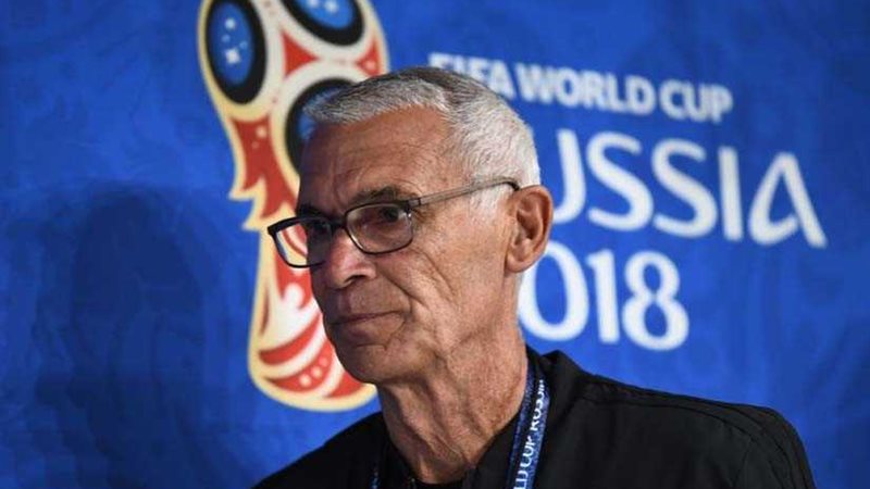 «كوبر» يطالب لاعبي