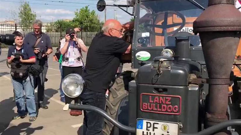 مشجع ألماني يصل روسيا