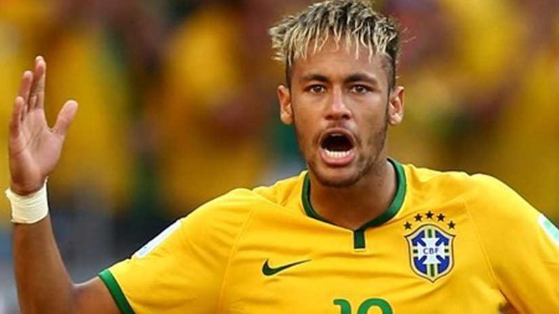 نيمار ينتظم في المران