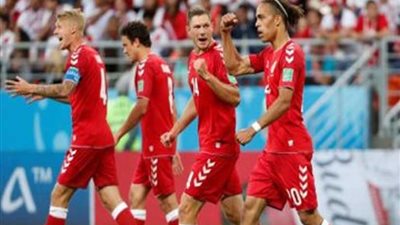 تشكيل منتخبي الدنمارك وأستراليا لمباراتهما في كأس العالم