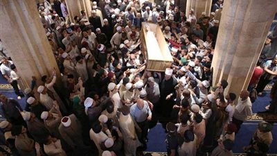 بالصور.. تشييع جنازة أكبر معمر أزهري من الجامع الأزهر