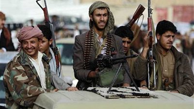 ميليشيات الحوثي تمنع دخول سفينتين تحملان مشتقات نفطية للحديدة